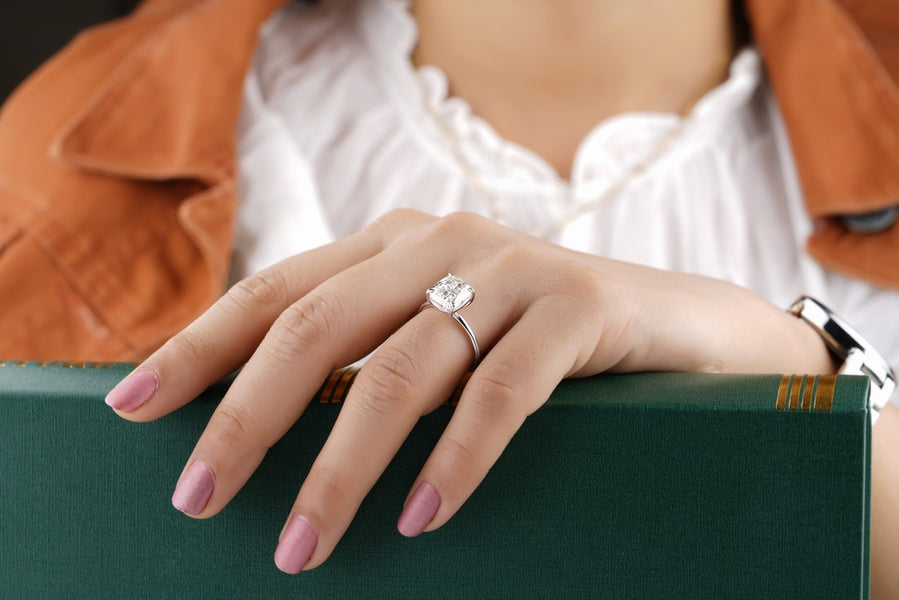 How To Figure Out Your Partner's Ring Size, Secretly