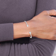 Load image into Gallery viewer, Sterling Silver Rhod-plated Twisted with 1 Thread Ball Cuff Bangle
